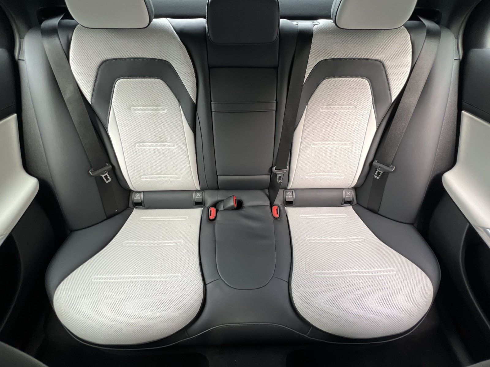 Certified 2025 Mercedes-Benz E 53 AMG e 4MATIC Sedan w/ Multicontour Seating Package image 15