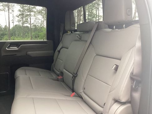 New 2026 GMC Sierra 2500 SLT w/ SLT Premium Package AWD/4WD image 21