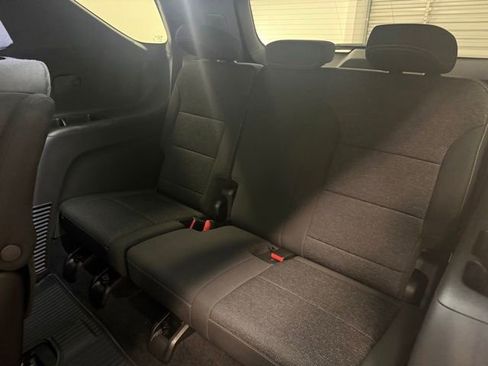 New 2026 Chevrolet Traverse LT w/ Driver Confidence Package FWD image 12