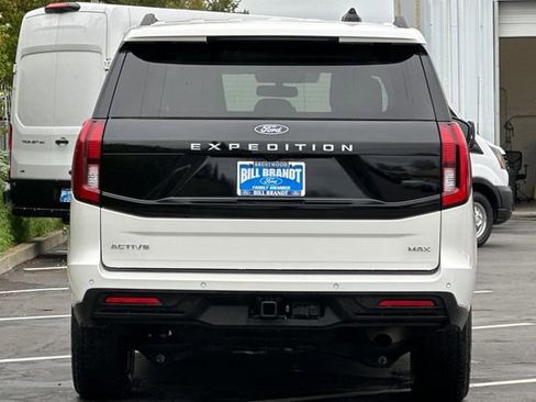 Used 2025 Ford Expedition Max Active image 8