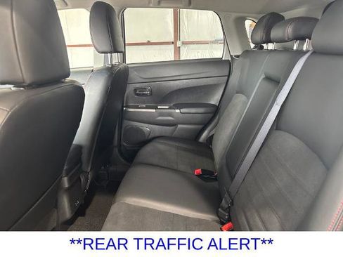 Used 2025 Mitsubishi Outlander Sport SE AWD/4WD image 12