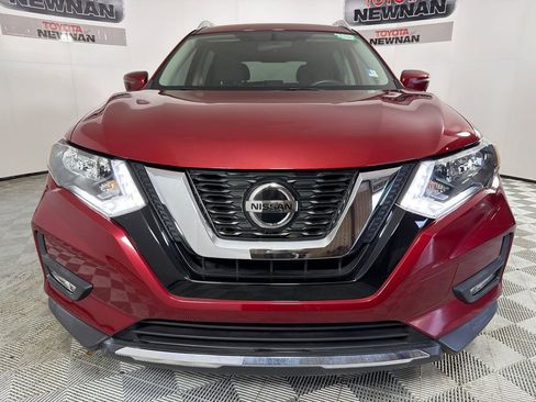 Used 2018 Nissan Rogue SV w/ Premium Package FWD image 9