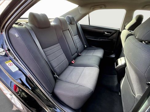 Used 2017 Toyota Camry LE image 25