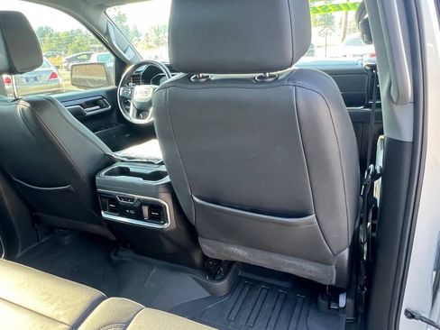 Used 2022 GMC Sierra 1500 SLT w/ SLT Premium Plus Package AWD/4WD image 42