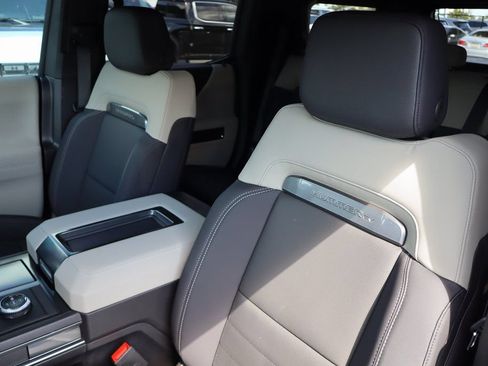 New 2026 GMC Hummer EV SUV AWD/4WD image 13