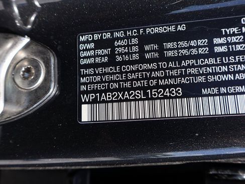 New 2025 Porsche Macan 4S Electric image 42