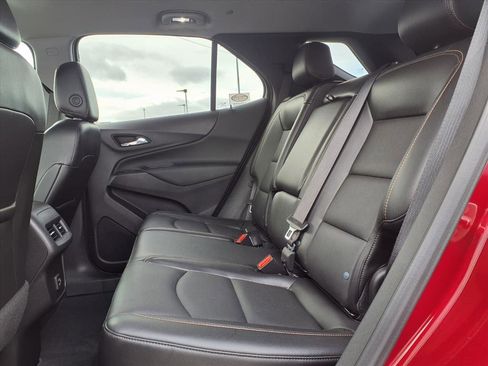 Used 2021 Chevrolet Equinox LT image 7