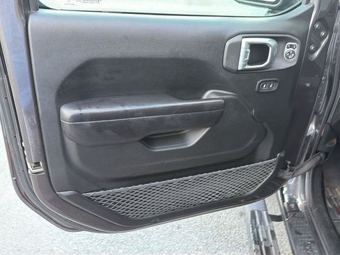 Used 2021 Jeep Wrangler Unlimited Sport AWD/4WD image 16
