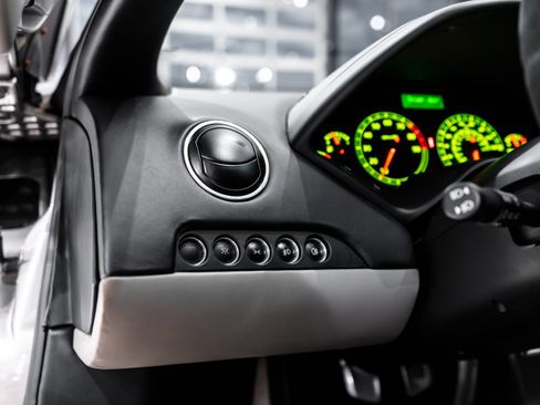 Used 2005 Lamborghini Murcielago Coupe image 9