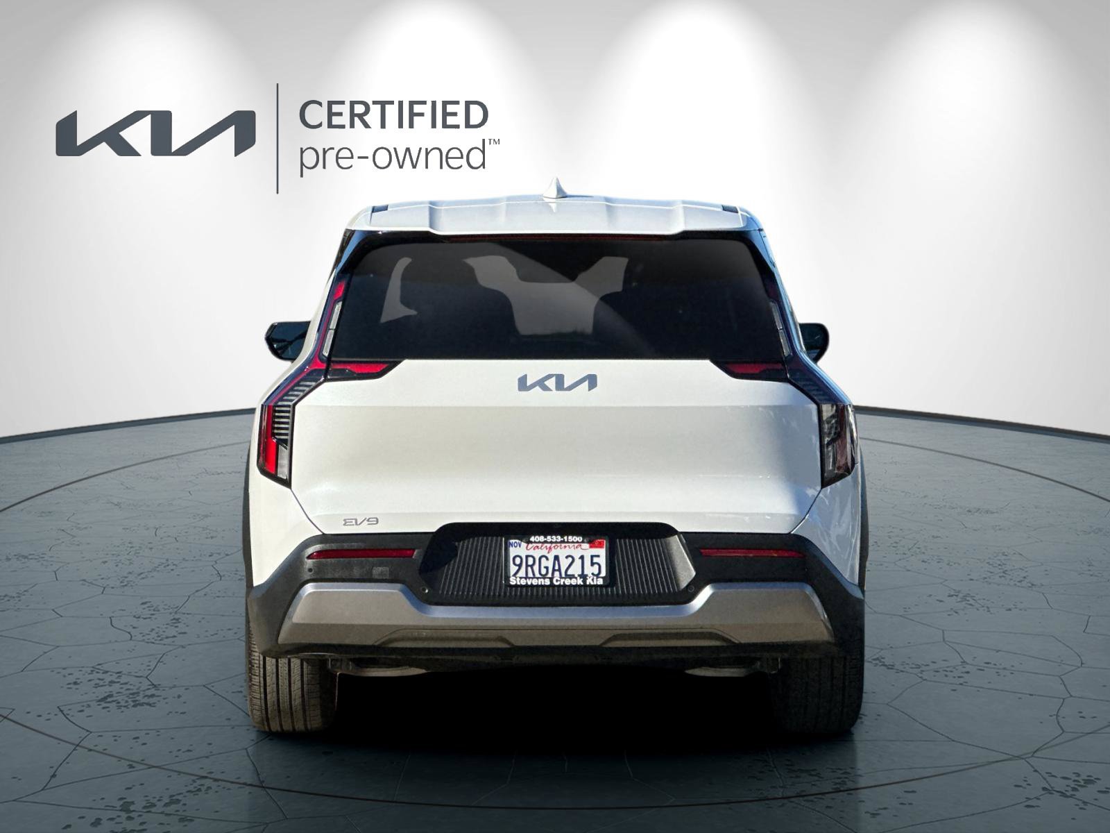 Certified 2024 Kia EV9 Light Long Range RWD image 5