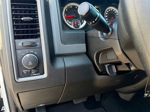 Used 2014 RAM 1500 Express image 24