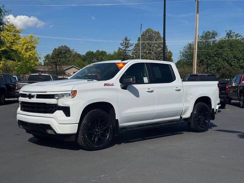 Used 2024 Chevrolet Silverado 1500 RST w/ Convenience Package II AWD/4WD image 12