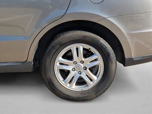 Used 2011 Hyundai Santa Fe GLS image 20