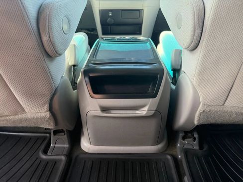 Used 2017 Toyota Sienna LE AWD/4WD image 31