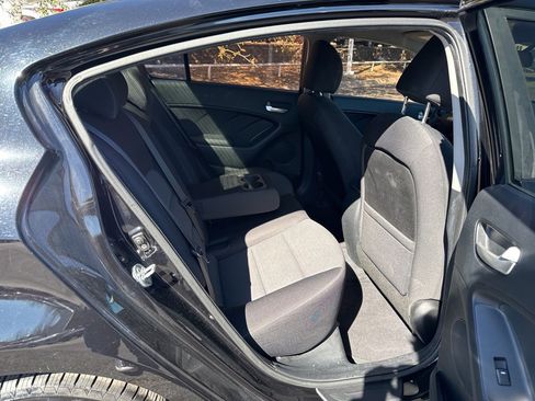 Used 2017 Kia Forte LX w/ LX Popular Package image 30