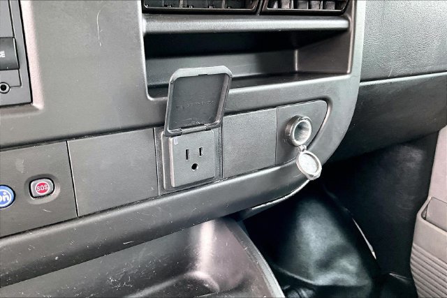 Used 2020 Chevrolet Express 2500 w/ Driver Convenience Package RWD image 16