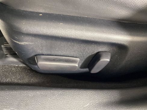 Used 2016 Toyota Corolla S Premium FWD image 25