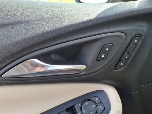 Used 2026 Buick Encore GX Avenir w/ Avenir Technology Package AWD/4WD image 15