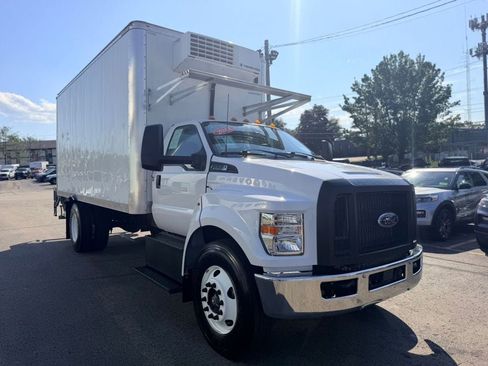 Used 2023 Ford F650 2WD Regular Cab Super Duty image 9