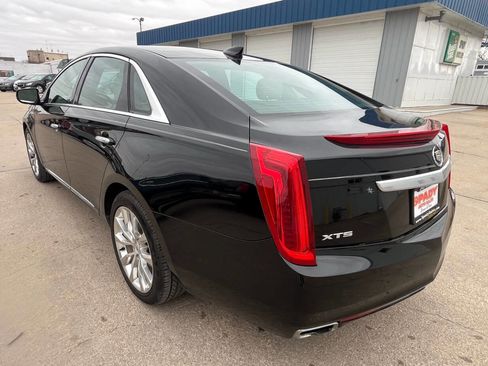 Used 2015 Cadillac XTS Luxury image 24