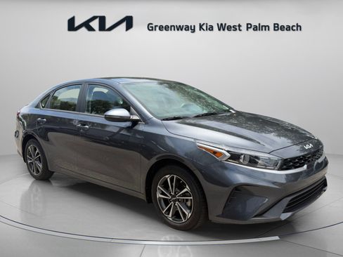 Used 2024 Kia Forte LXS w/ LXS Technology Package FWD image 1