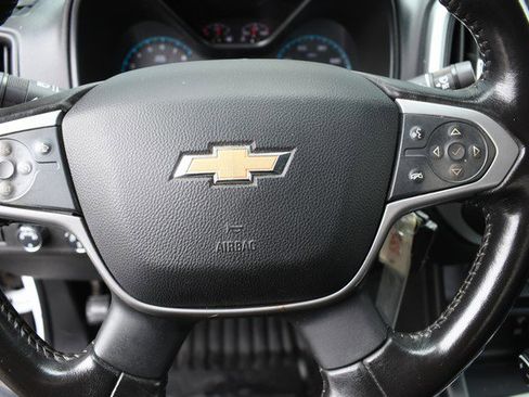 Used 2020 Chevrolet Colorado LT w/ Safety Package image 30