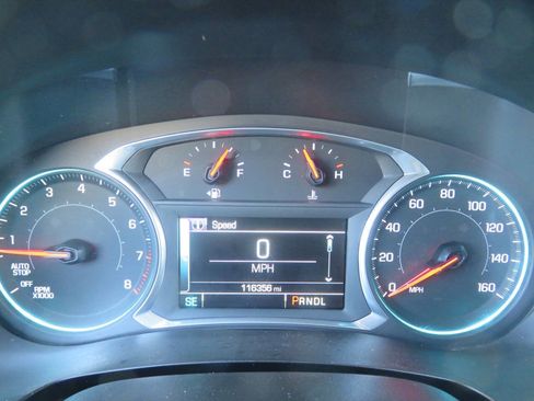 Used 2019 Chevrolet Traverse LT image 15