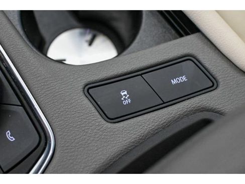 Used 2022 Cadillac XT6 Premium Luxury w/ Technology Package image 45