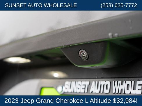 Used 2023 Jeep Grand Cherokee L Altitude image 86
