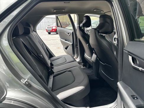 Used 2024 Kia Niro LX FWD image 23