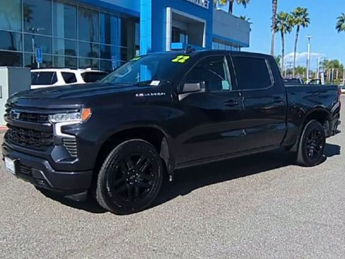 Used 2022 Chevrolet Silverado 1500 RST image 4