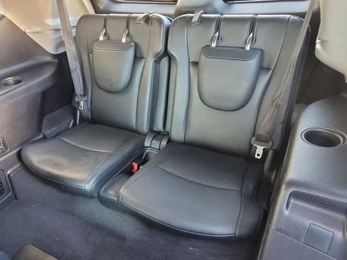 Used 2011 Toyota Highlander SE image 15