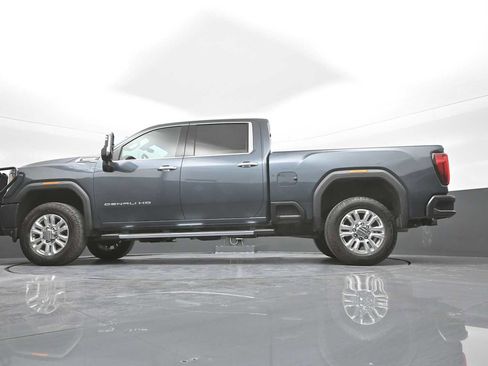 Used 2020 GMC Sierra 2500 Denali w/ Denali Ultimate Package AWD/4WD image 38