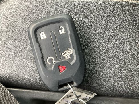 Used 2021 Chevrolet Silverado 1500 LT w/ All Star Edition Plus image 29