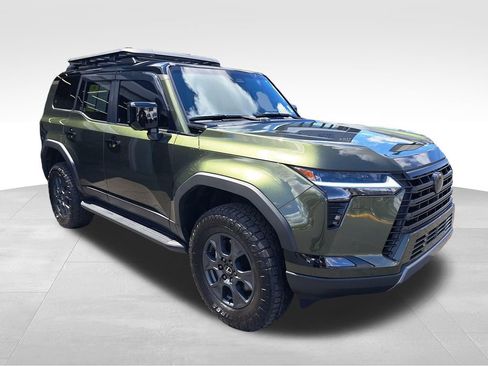 Used 2025 Lexus GX 550 AWD/4WD image 8