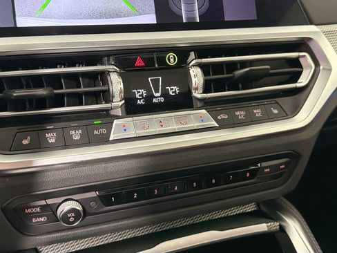 Used 2021 BMW 440i xDrive Coupe w/ Premium Package image 16