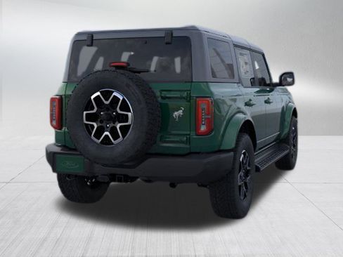 New 2025 Ford Bronco Outer Banks image 8