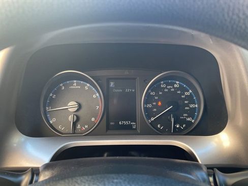 Used 2017 Toyota RAV4 LE image 17