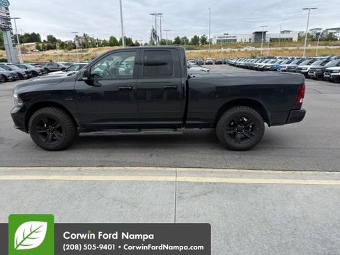 Used 2017 RAM 1500 Sport w/ Black Ram 1500 Sport Group AWD/4WD image 8