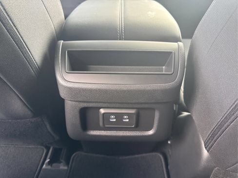New 2026 Nissan Pathfinder SV FWD image 31