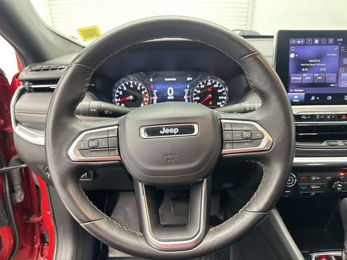 Used 2022 Jeep Compass Limited AWD/4WD image 11