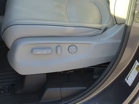 Used 2024 Honda Odyssey Elite image 13