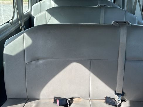 Used 2013 Ford E-350 and Econoline 350 XL image 9