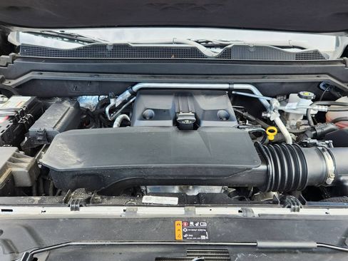 Used 2024 Chevrolet Colorado LT w/ LT Convenience Package III AWD/4WD image 13