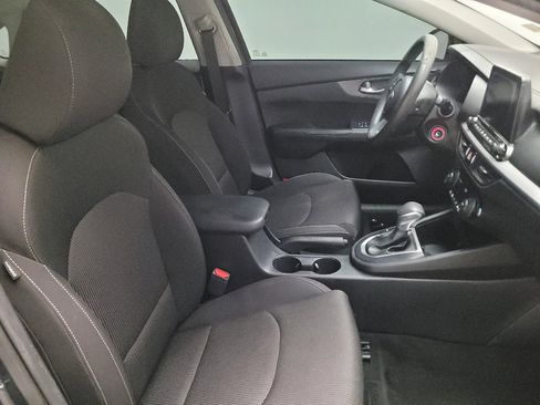 Used 2019 Kia Forte LXS FWD image 21