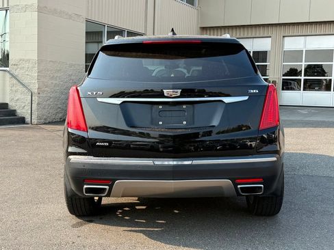 Used 2017 Cadillac XT5 Platinum AWD/4WD image 4