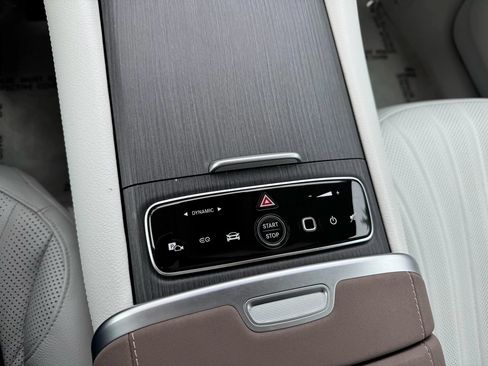 Used 2023 Mercedes-Benz EQS 580 4MATIC SUV image 38