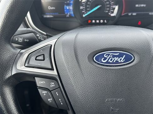Used 2020 Ford Fusion SE image 26