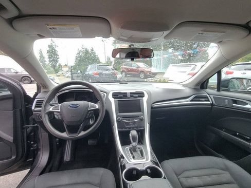 Used 2015 Ford Fusion SE FWD image 15