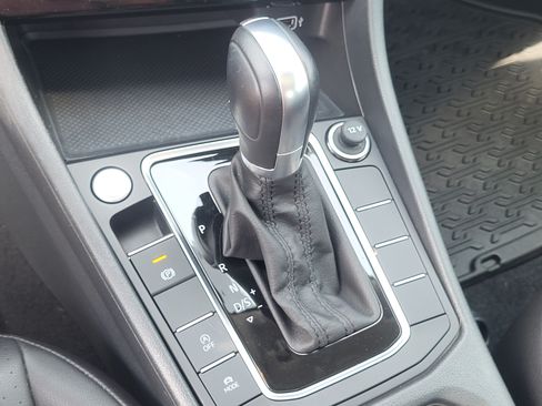 Used 2019 Volkswagen Jetta SEL FWD image 20